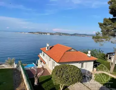 Buy in Croatia for 2800000€