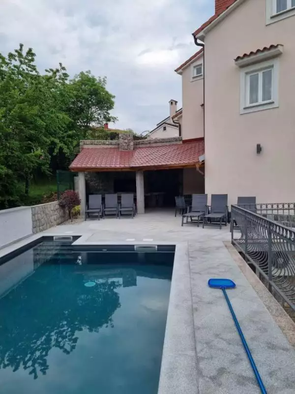 Villa 405m² in Croatia, Matulji. Priced at 850000€ rent photo-6