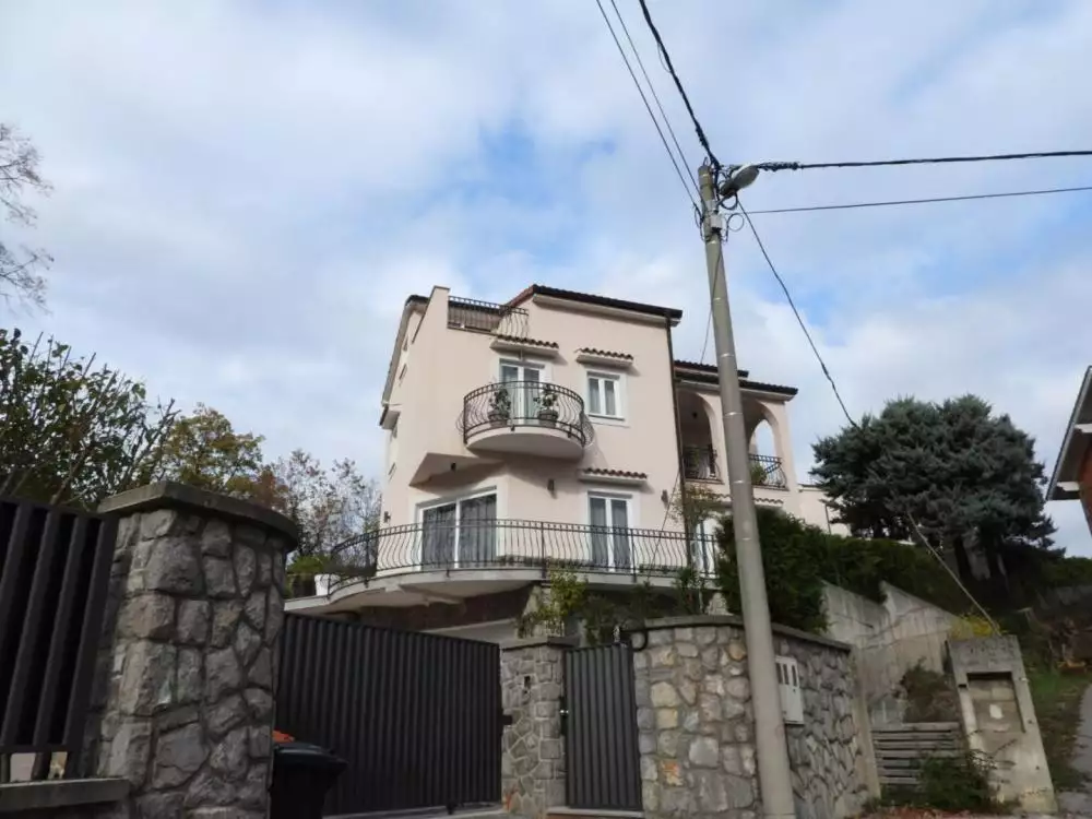Villa 405m² in Croatia, Matulji. Priced at 850000€ rent photo-7