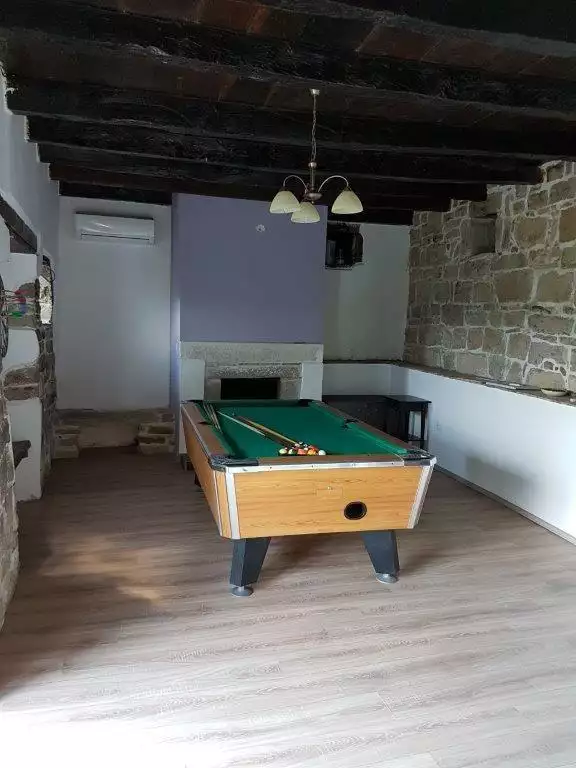 Villa 465m² in Croatia, Motovun. Priced at 780000€ rent photo-15