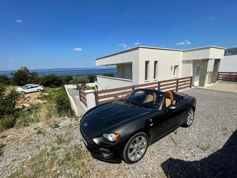 Villa 250m² in Croatia, Klenovica. Priced at 690000€ rent photo-24