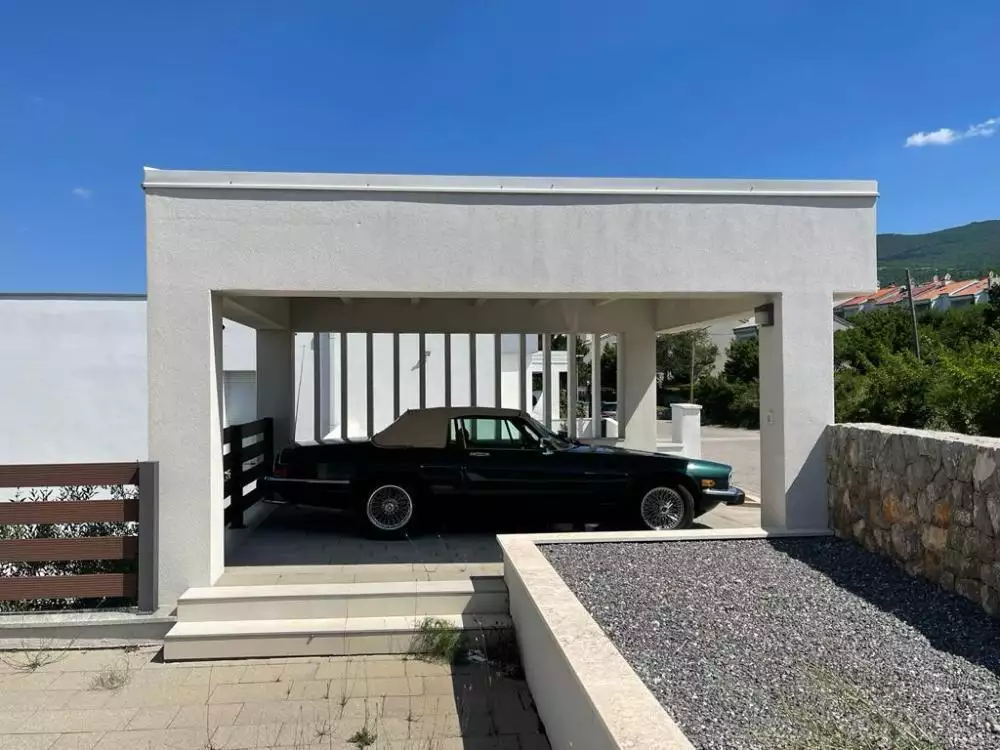 Villa 250m² in Croatia, Klenovica. Priced at 690000€ rent photo-25