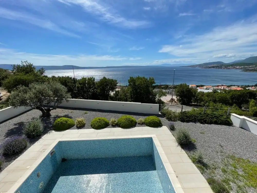 Villa 250m² in Croatia, Klenovica. Priced at 690000€ rent photo-24