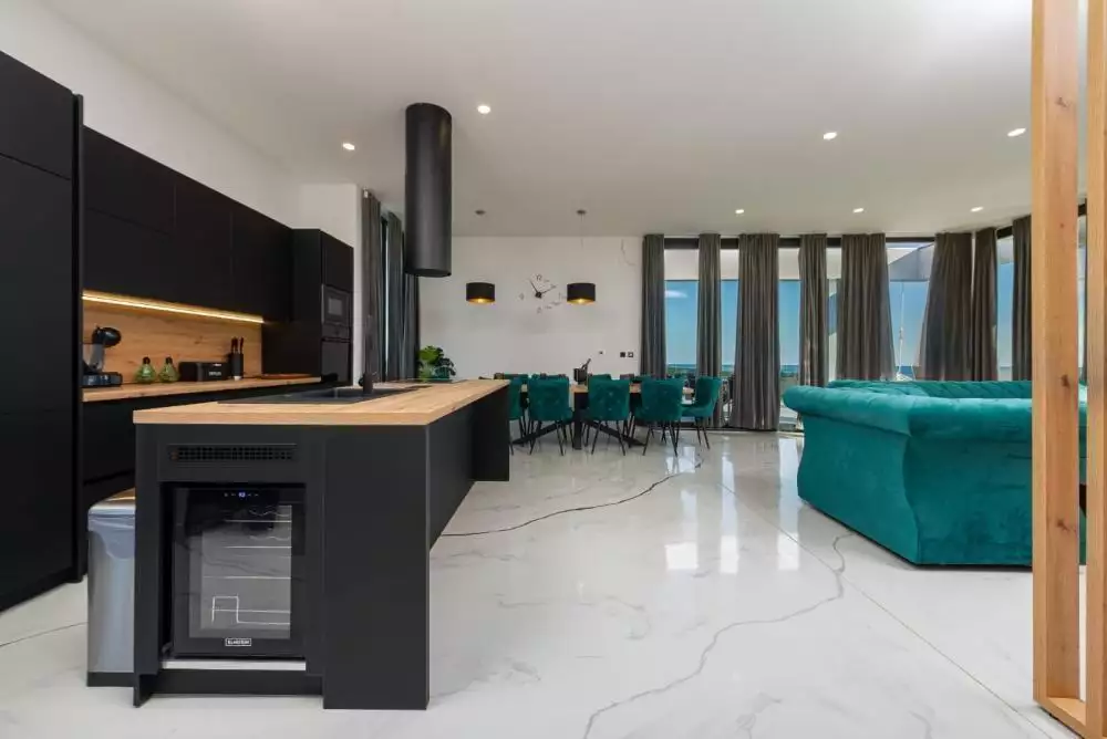 Villa 500m² in Croatia, Novalja. Priced at 4000000€ rent photo-13