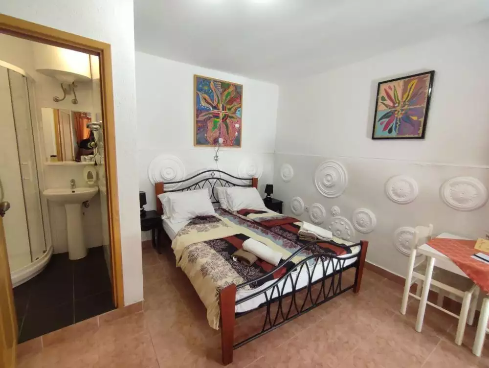 Hotels 150m² in Croatia, Rovinj. Priced at 1000000€ rent photo-4