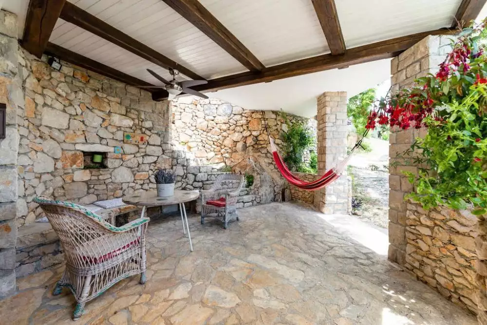 Hotels 302m² in France, Beaulieu-sur-Mer. Priced at 1370000€ rent photo-9