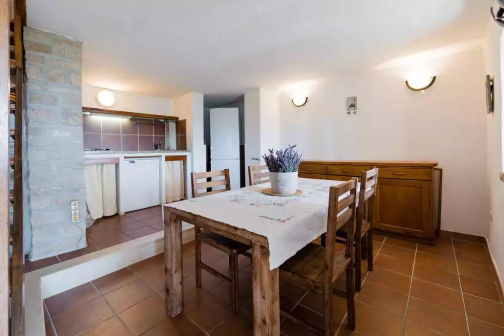Hotels 302m² in France, Beaulieu-sur-Mer. Priced at 1370000€ rent photo-12