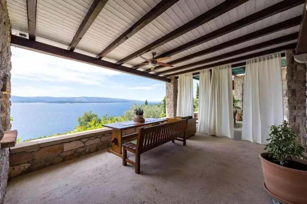 Hotels 302m² in France, Beaulieu-sur-Mer. Priced at 1370000€ rent photo-24