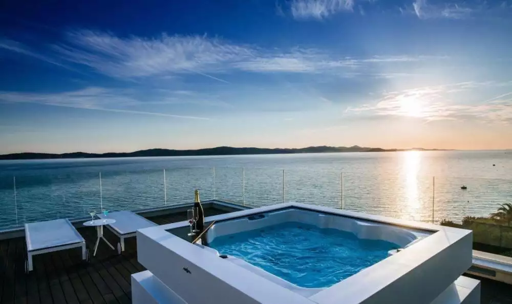 Villa 700m² in Croatia, Zadar. Priced at 9000000€ rent photo-3