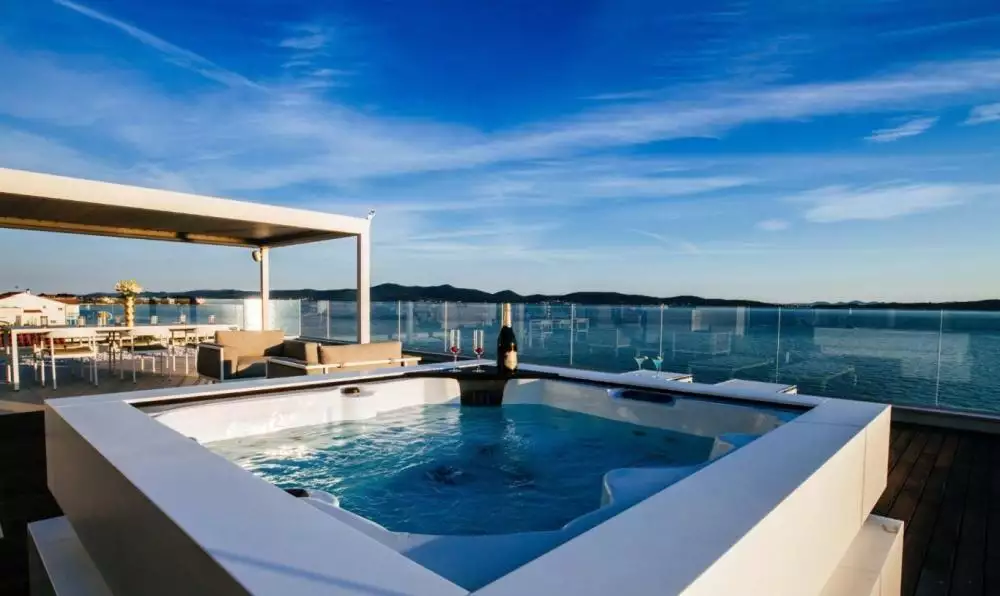 Villa 700m² in Croatia, Zadar. Priced at 9000000€ rent photo-5