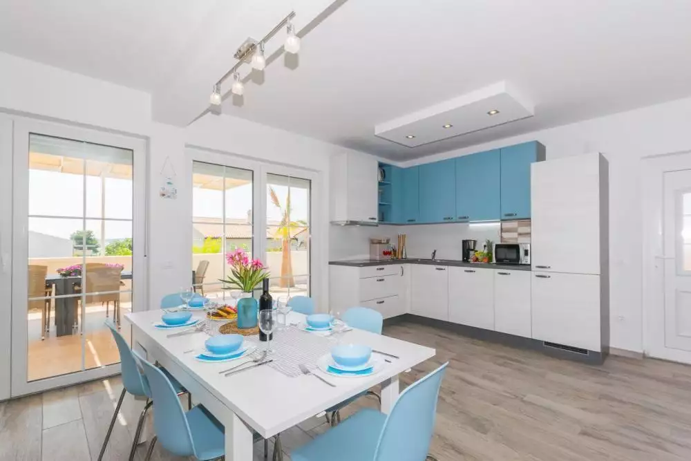 Villa 186m² in Croatia, Medulin. Priced at 830000€ rent photo-4