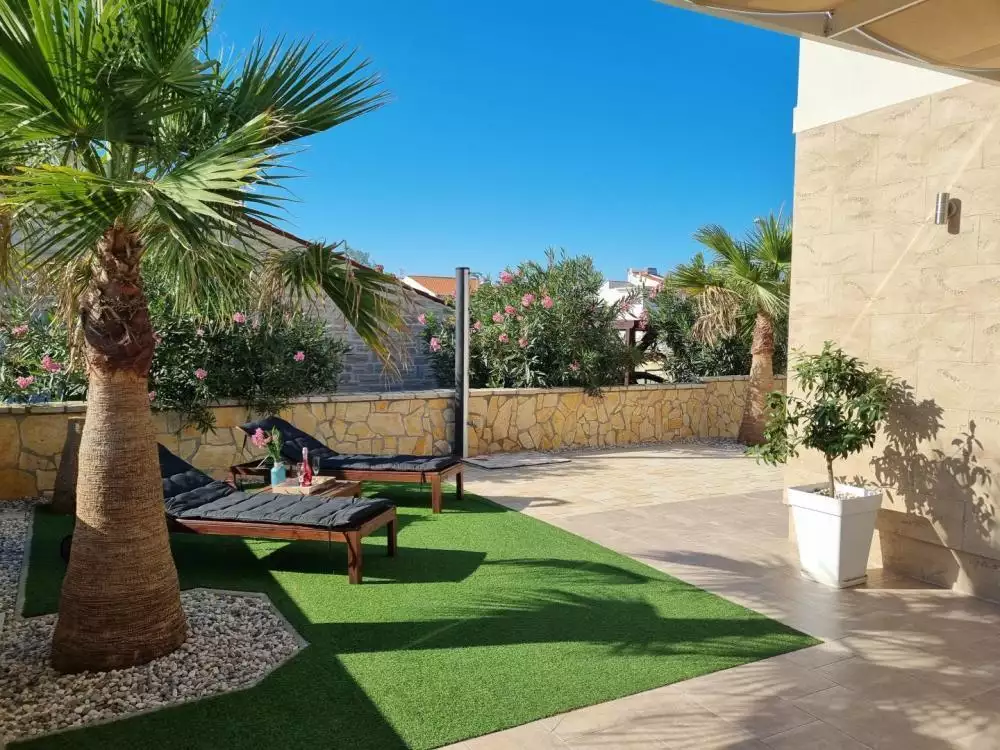 Villa 186m² in Croatia, Medulin. Priced at 830000€ rent photo-15