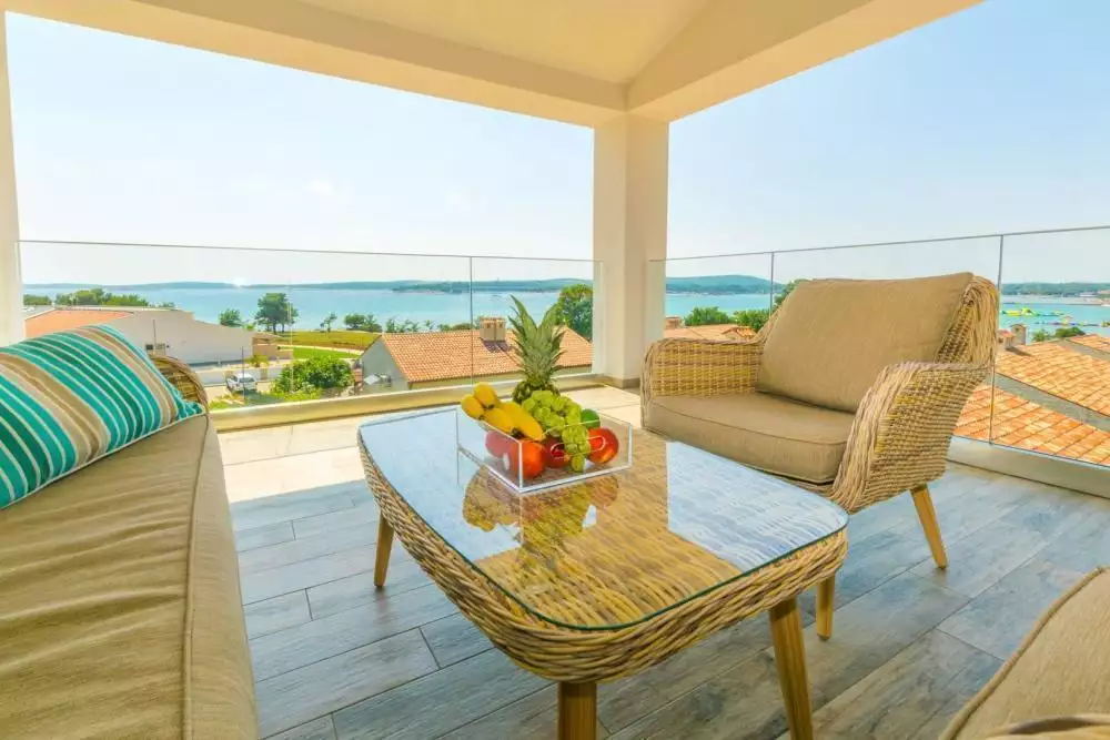Villa 186m² in Croatia, Medulin. Priced at 830000€ rent photo-25