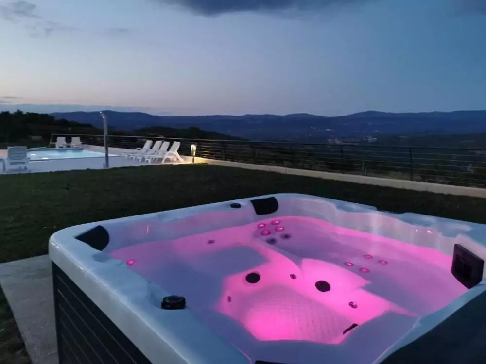 Villa 200m² in Croatia, Buzet. Priced at 2075000€ rent photo-15