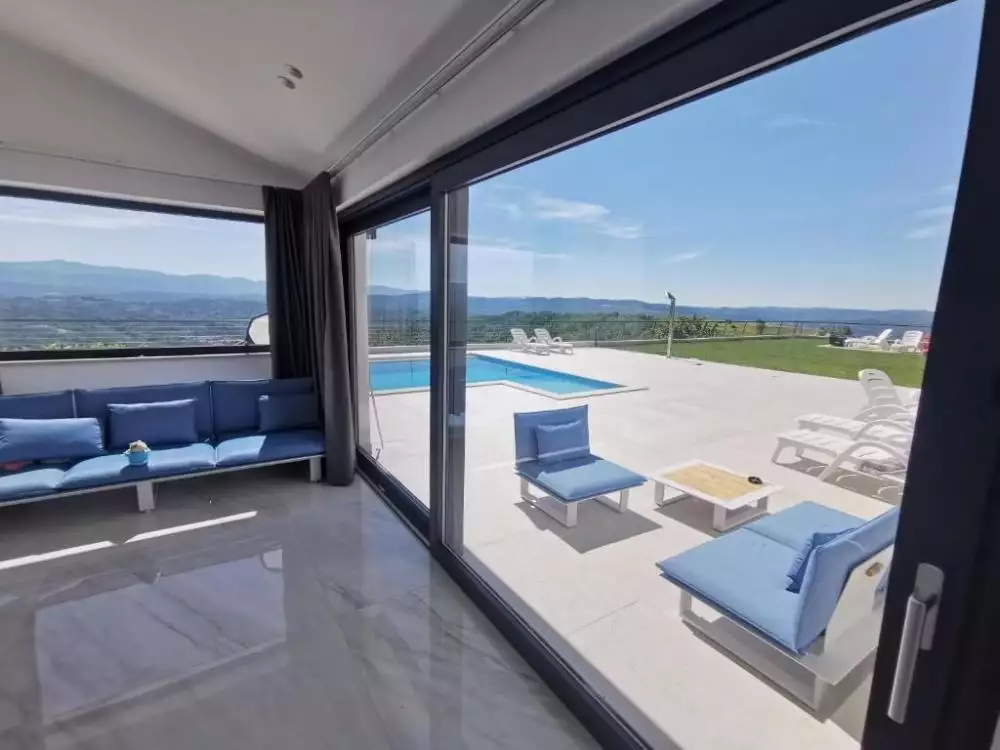Villa 200m² in Croatia, Buzet. Priced at 2075000€ rent photo-22
