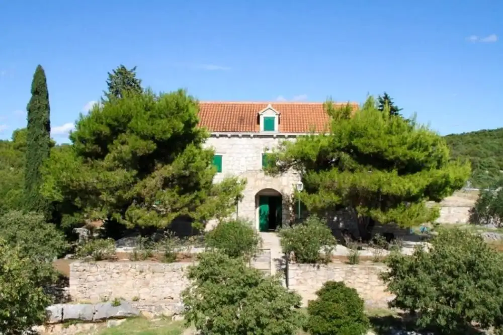 Villa 545m² in Croatia, Murter. Priced at 2950000€ rent photo-21