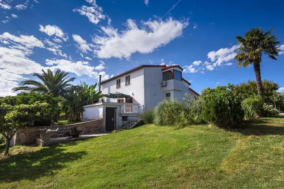 Villa 240m² in Croatia, Medulin. Priced at 2100000€ rent photo-10