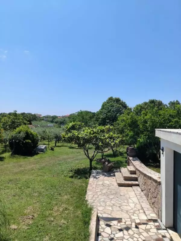 Villa 240m² in Croatia, Medulin. Priced at 2100000€ rent photo-16