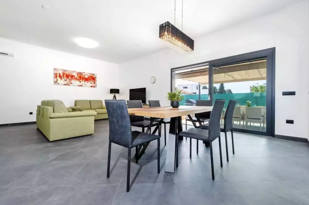 Villa 110m² in Croatia, Rovinj. Priced at 950000€ rent photo-13