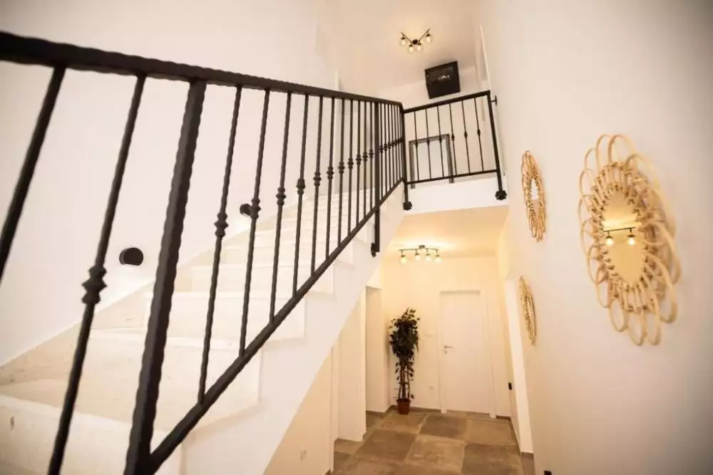 Villa 280m² in Portugal, Tavira. Priced at 1000000€ rent photo-5