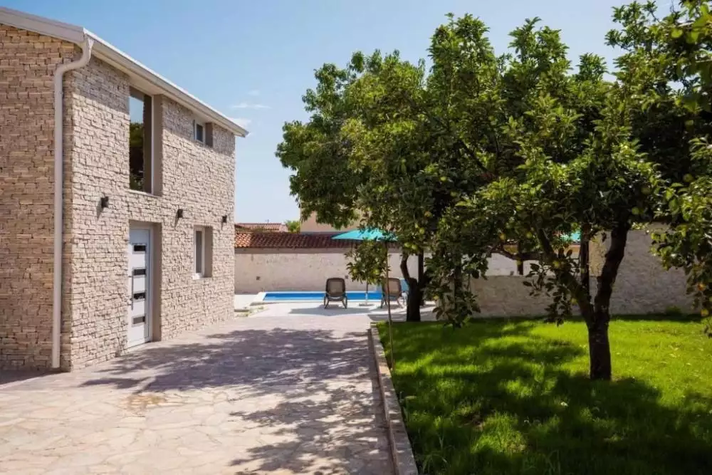 Villa 280m² in Portugal, Tavira. Priced at 1000000€ rent photo-7