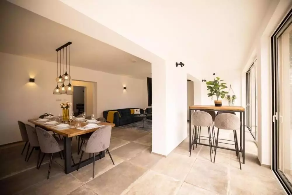 Villa 280m² in Portugal, Tavira. Priced at 1000000€ rent photo-15