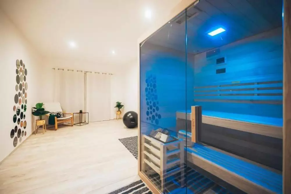 Villa 280m² in Portugal, Tavira. Priced at 1000000€ rent photo-23