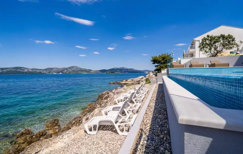 Villa 440m² in Croatia, Pejesac. Priced at 2075000€ rent photo-17