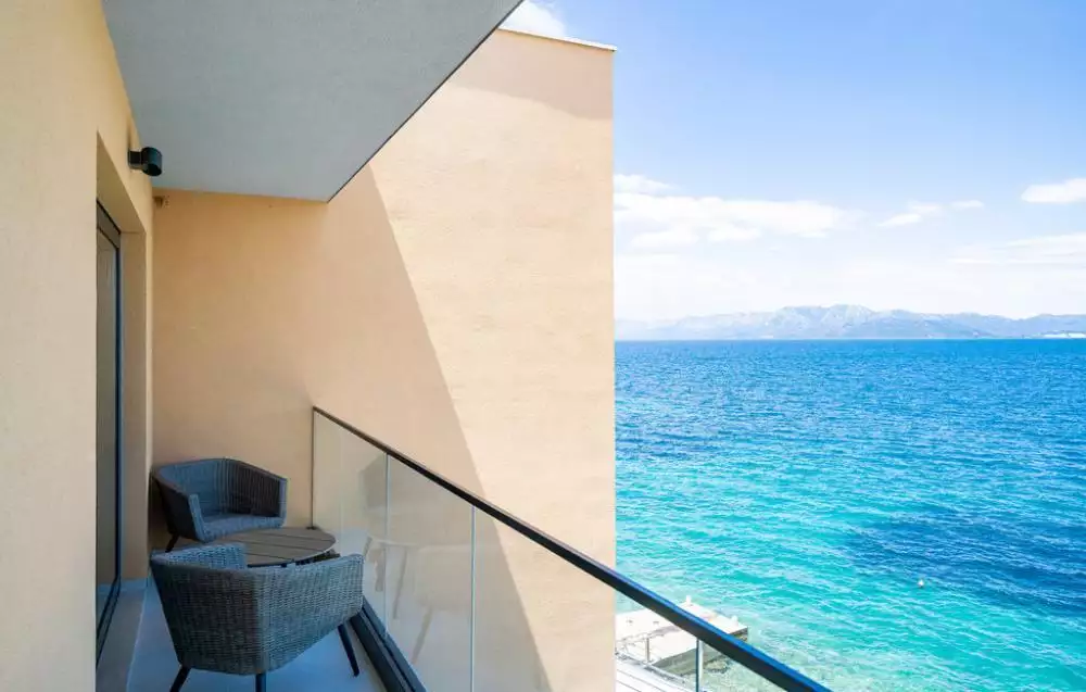 Villa 440m² in Croatia, Pejesac. Priced at 2075000€ rent photo-18