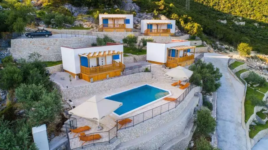 Hotels 1m² in Croatia, Ploce. Priced at 1800000€ rent photo-6