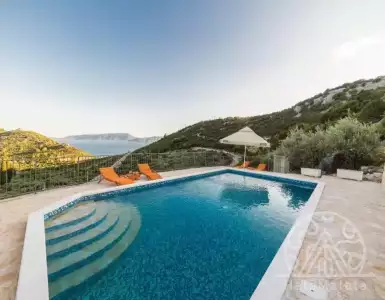 Buy in Croatia for 1800000€