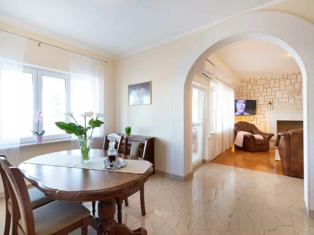 Villa 450m² in Croatia, Korcula. Priced at 1400000€ rent photo-14