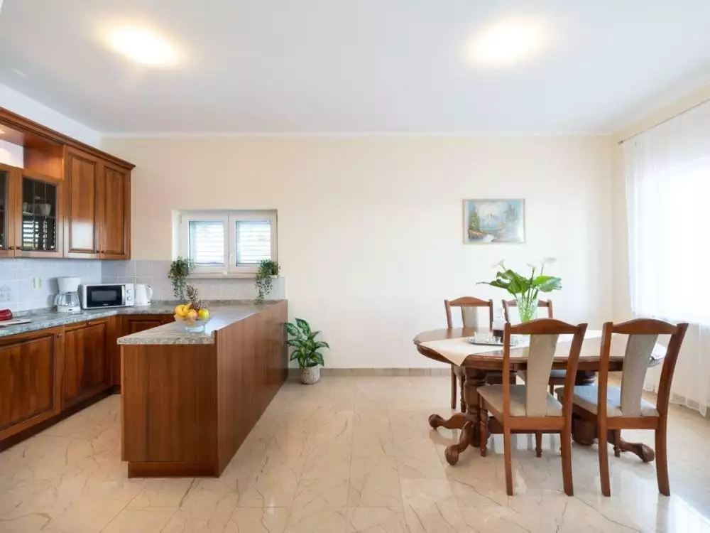 Villa 450m² in Croatia, Korcula. Priced at 1400000€ rent photo-19