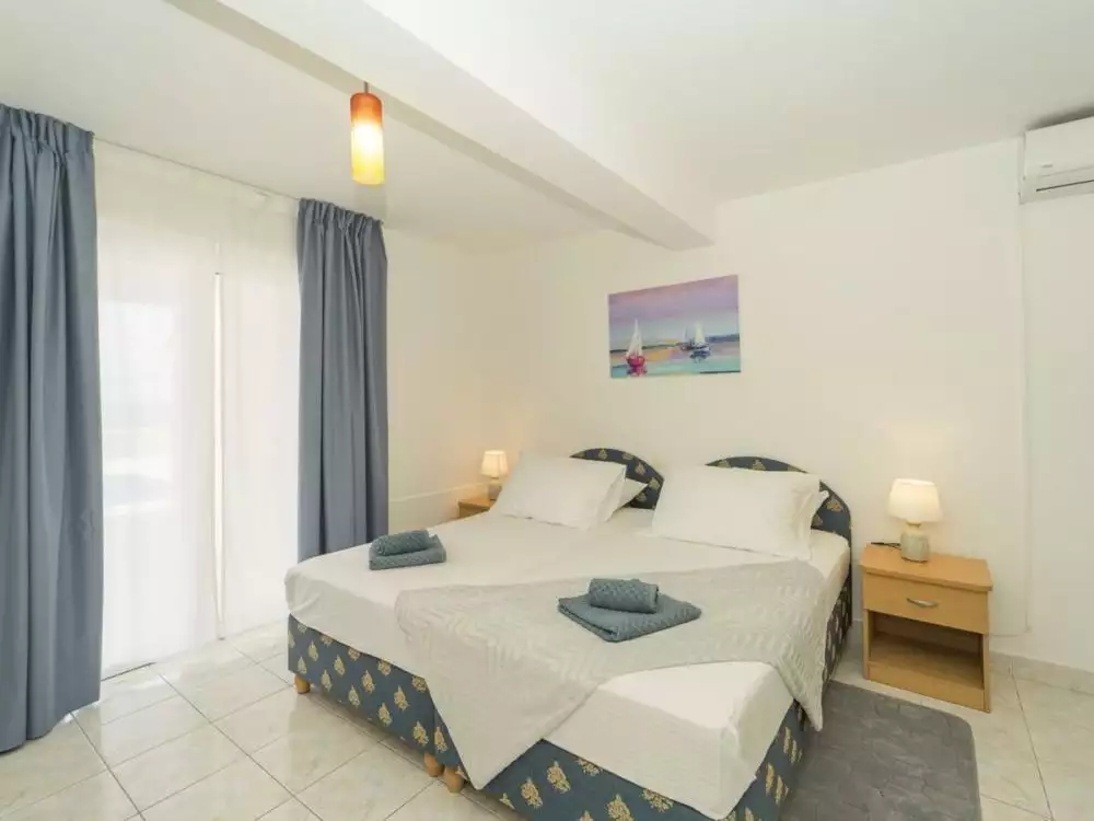 Villa 450m² in Croatia, Korcula. Priced at 1400000€ rent photo-25