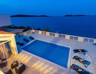 Buy in Croatia for 1400000€