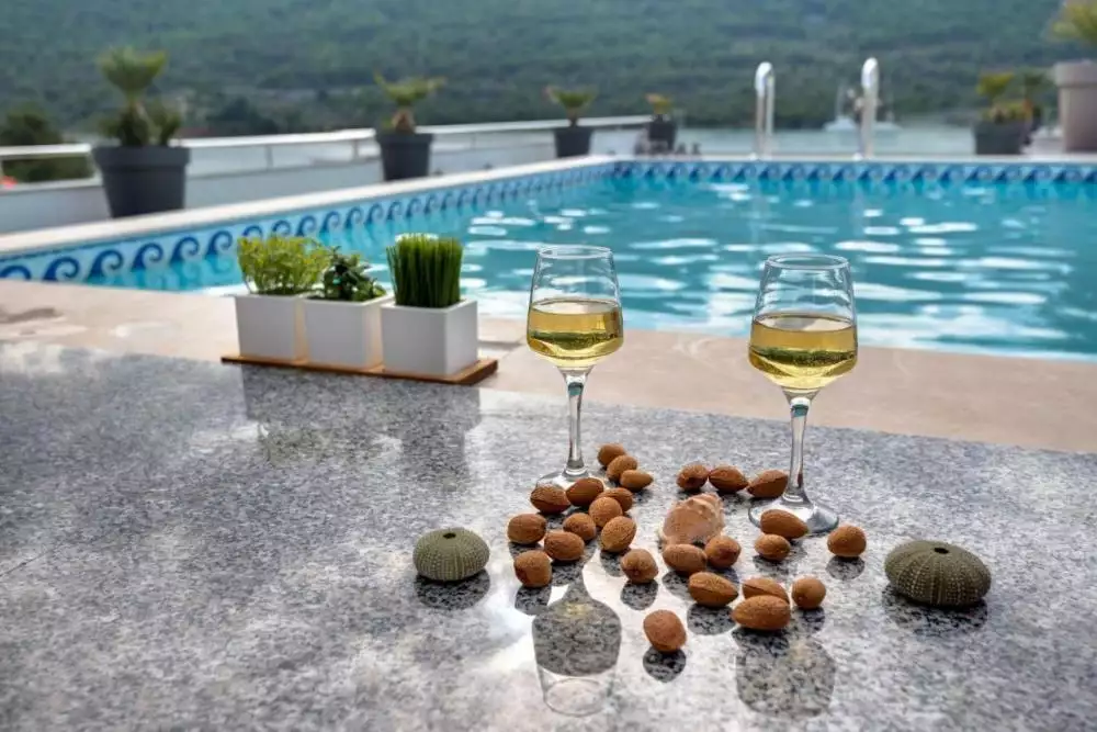 Hotels 510m² in Croatia, Sibenik. Priced at 1500000€ rent photo-4