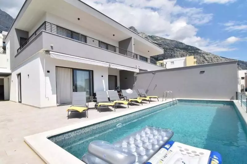 Villa 157m² in Croatia, Makarska. Priced at 675000€ rent photo-1