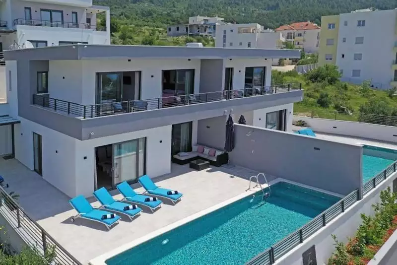 Villa 157m² in Croatia, Makarska. Priced at 675000€ rent photo-3