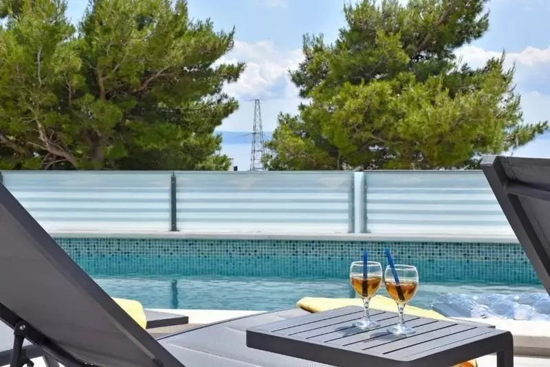 Villa 157m² in Croatia, Makarska. Priced at 675000€ rent photo-4