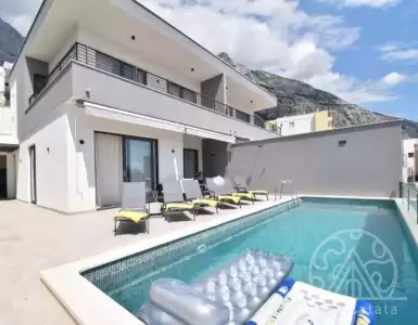 Buy in Croatia for 675000€