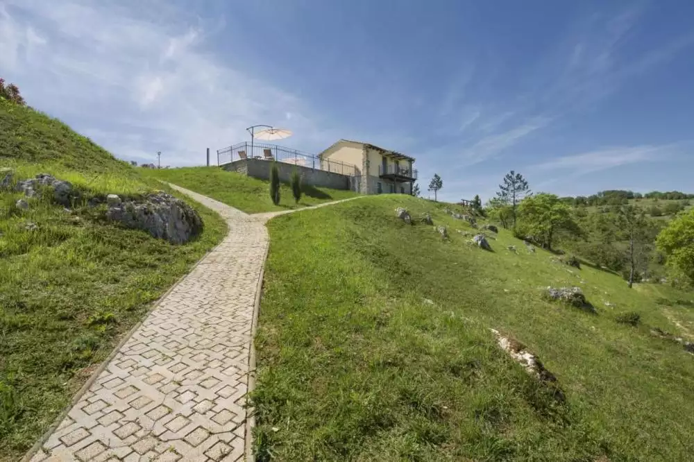 Hotels 820m² in Croatia, Motovun. Priced at 2200000€ rent photo-19