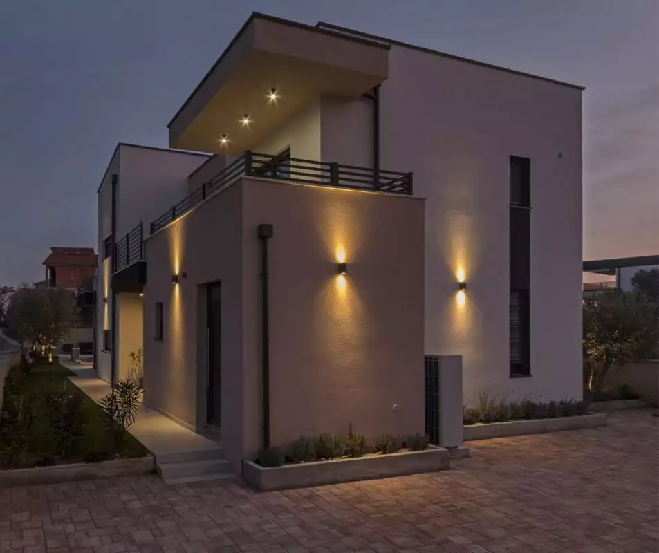 Villa 218m² in Croatia, Medulin. Priced at 820000€ rent photo-3