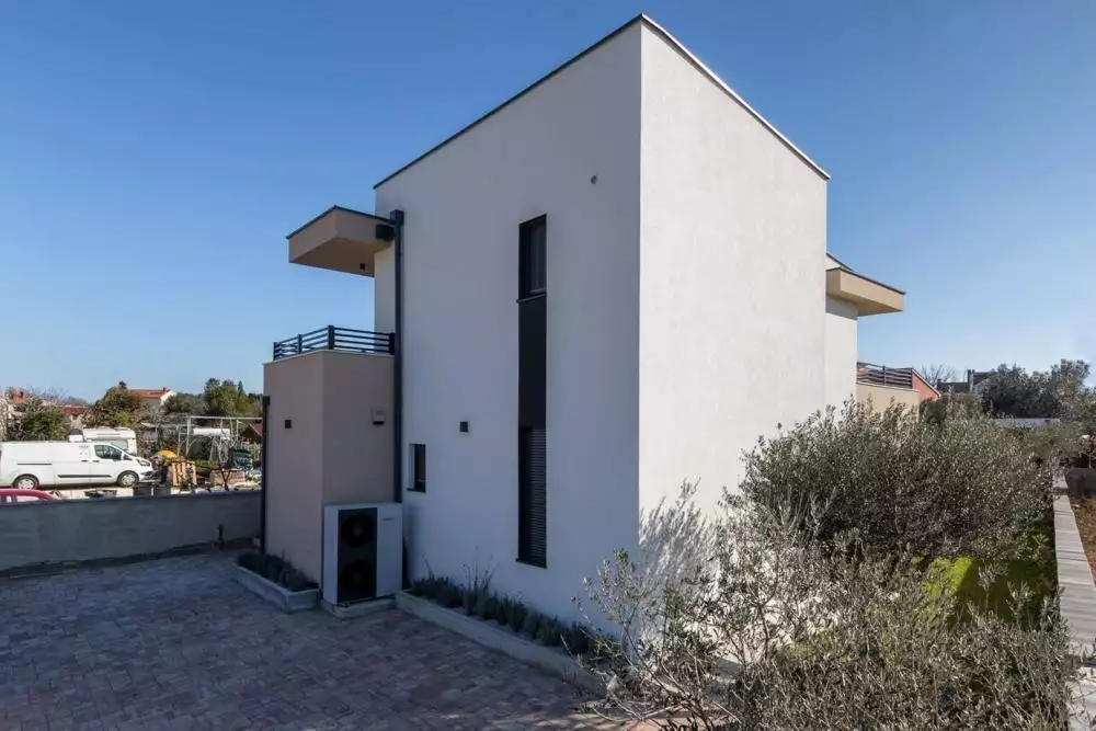 Villa 218m² in Croatia, Medulin. Priced at 820000€ rent photo-8