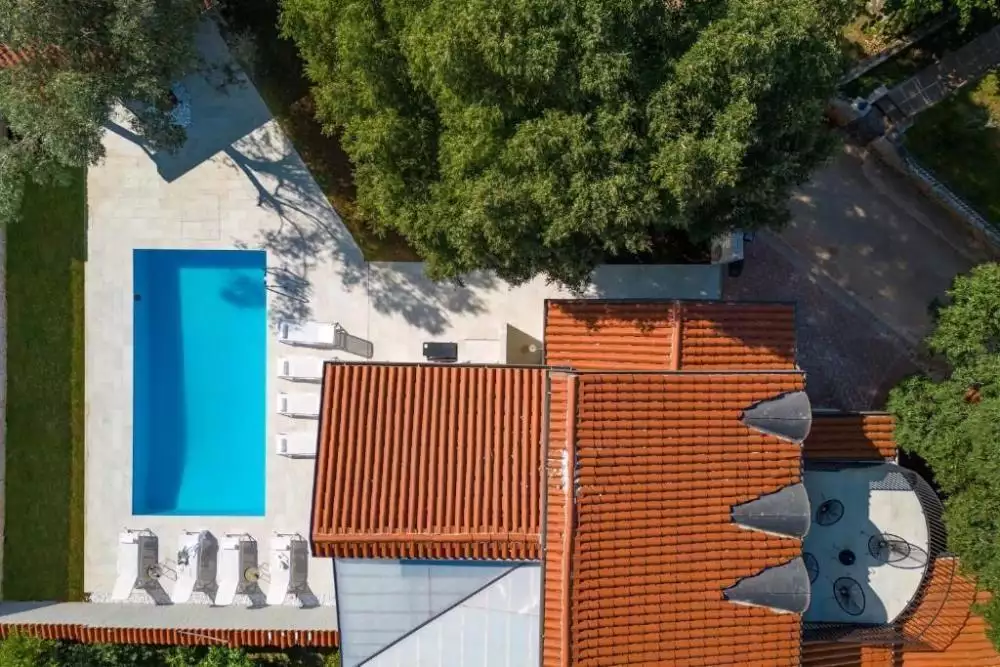 Villa 165m² in Croatia, Brtonigla. Priced at 690000€ rent photo-8