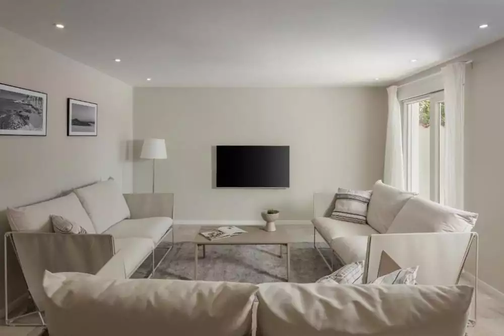 Villa 165m² in Croatia, Brtonigla. Priced at 690000€ rent photo-12
