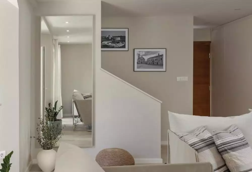 Villa 165m² in Croatia, Brtonigla. Priced at 690000€ rent photo-16