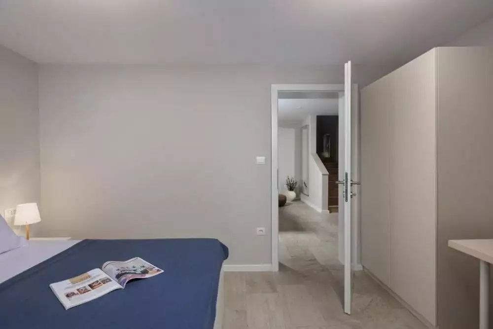 Villa 165m² in Croatia, Brtonigla. Priced at 690000€ rent photo-21