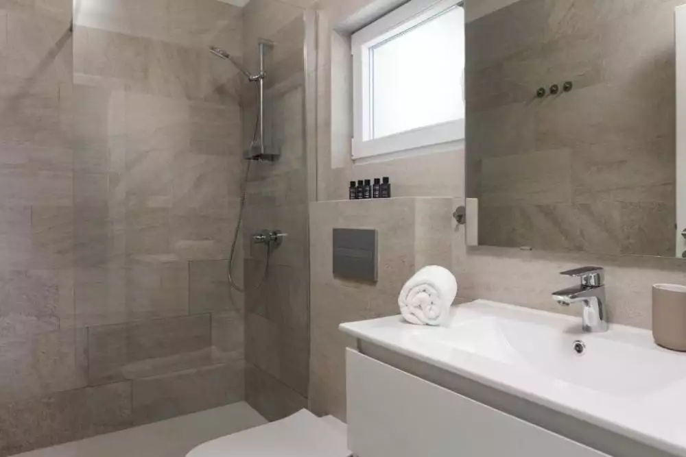 Villa 165m² in Croatia, Brtonigla. Priced at 690000€ rent photo-22
