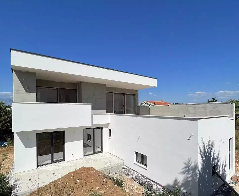 Villa 125m² in Croatia, Vrsi. Priced at 595000€ rent photo-1