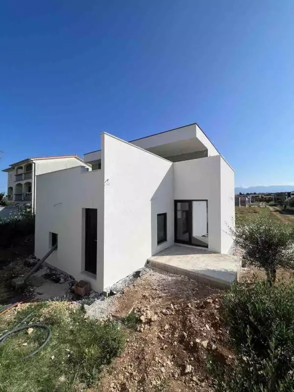 Villa 125m² in Croatia, Vrsi. Priced at 595000€ rent photo-24